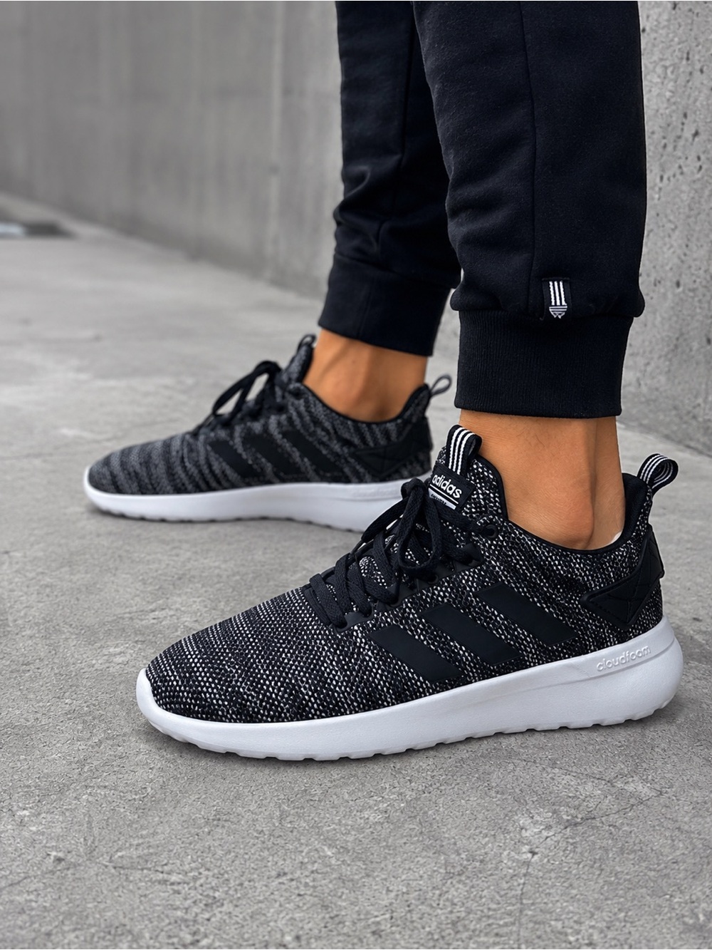Adidas Lite Racer BYD Cloudfoam Sneakers Men’s US 9 Black/White Knit Athletic